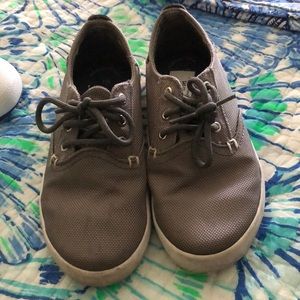 Boys Sperry Top Sider size 1.5